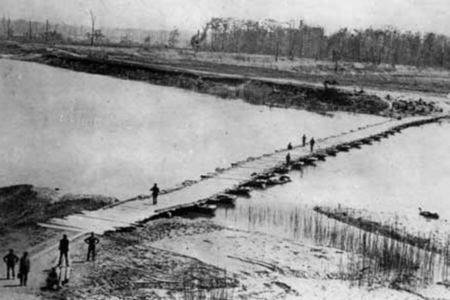  Pontoon Bridge in 1863