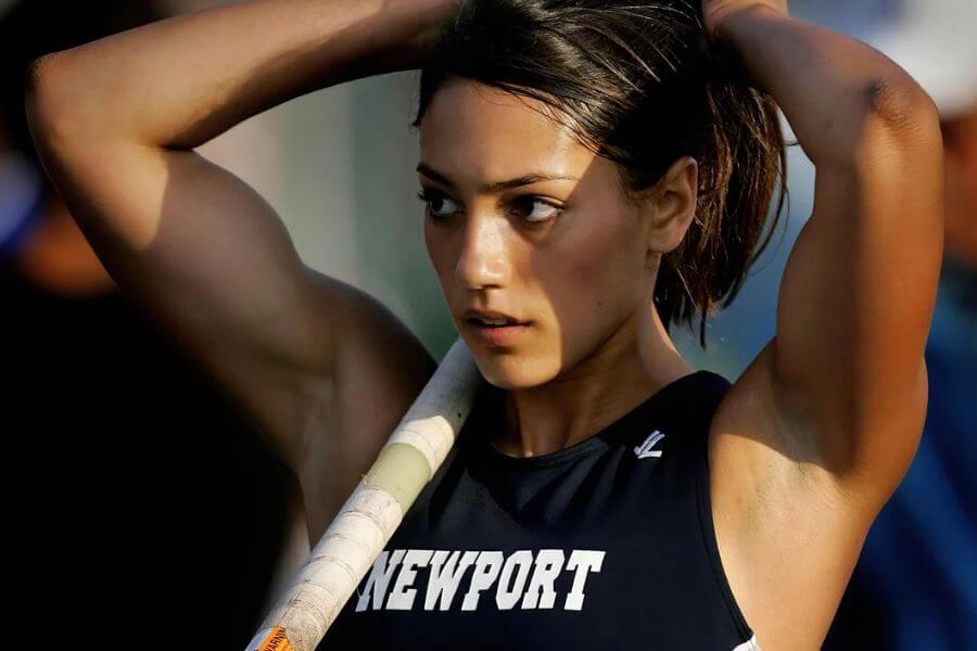 Allison Stokke in high school