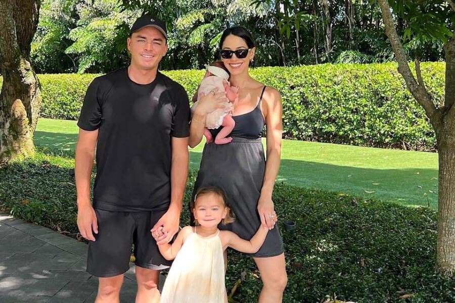 Allison Stokke and family
