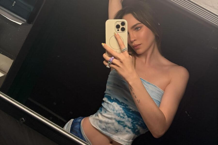 Belinda taking a selfie